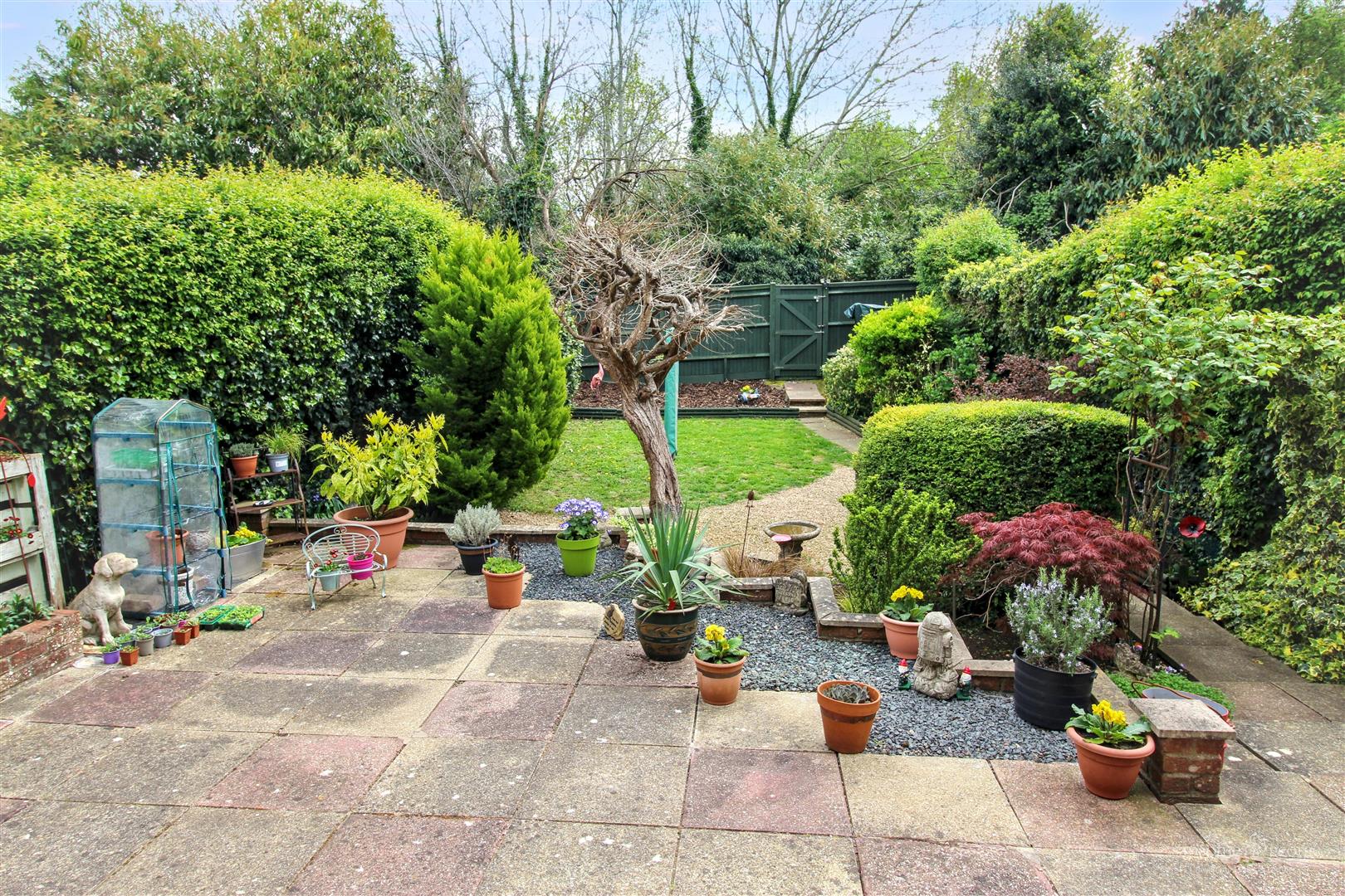 Lawrence Road, Tilehurst, Reading